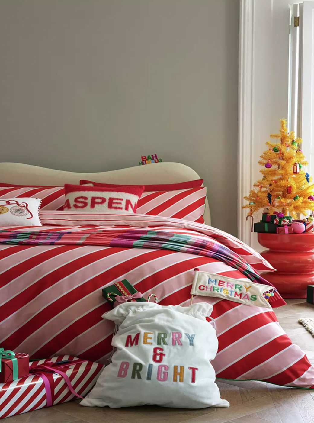 Christmas bedding.