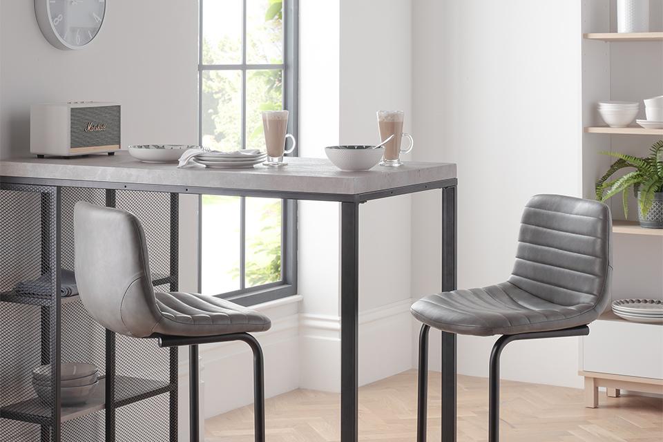 Bar stool material types.