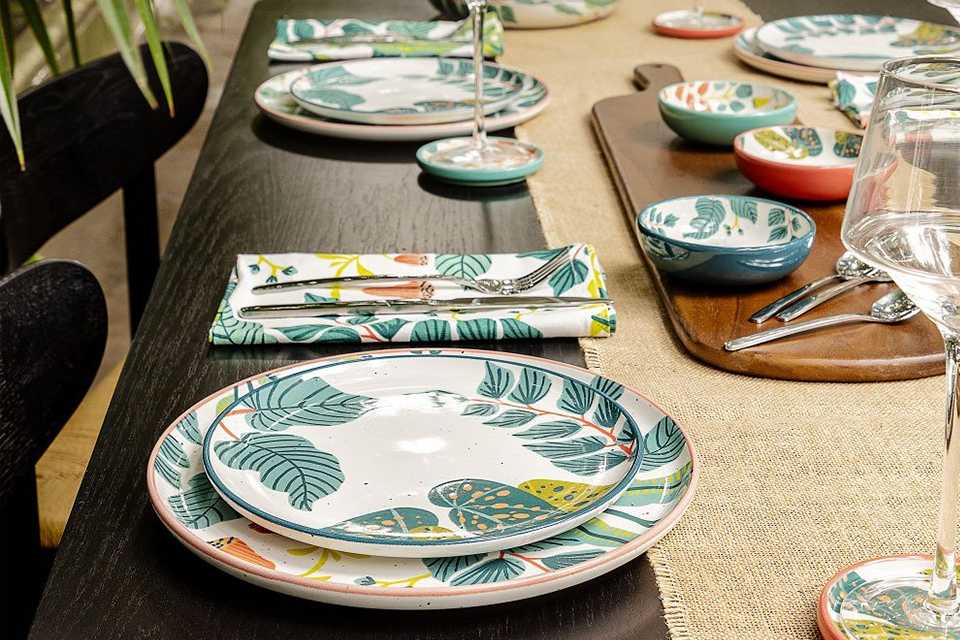 Habitat x Kew set of 2 ceramic dinner plates.