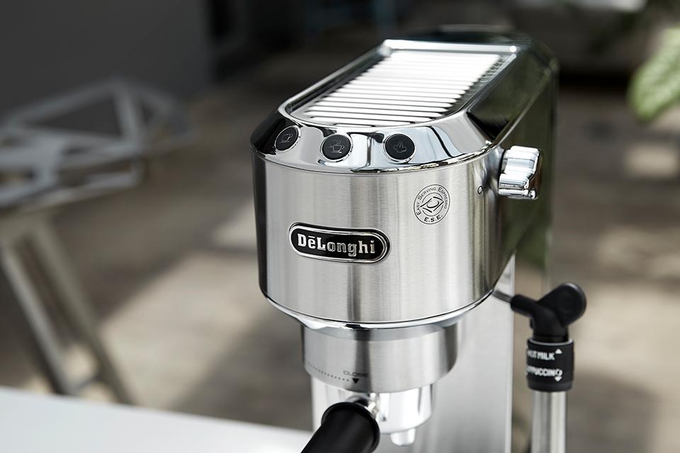 De'Longhi.