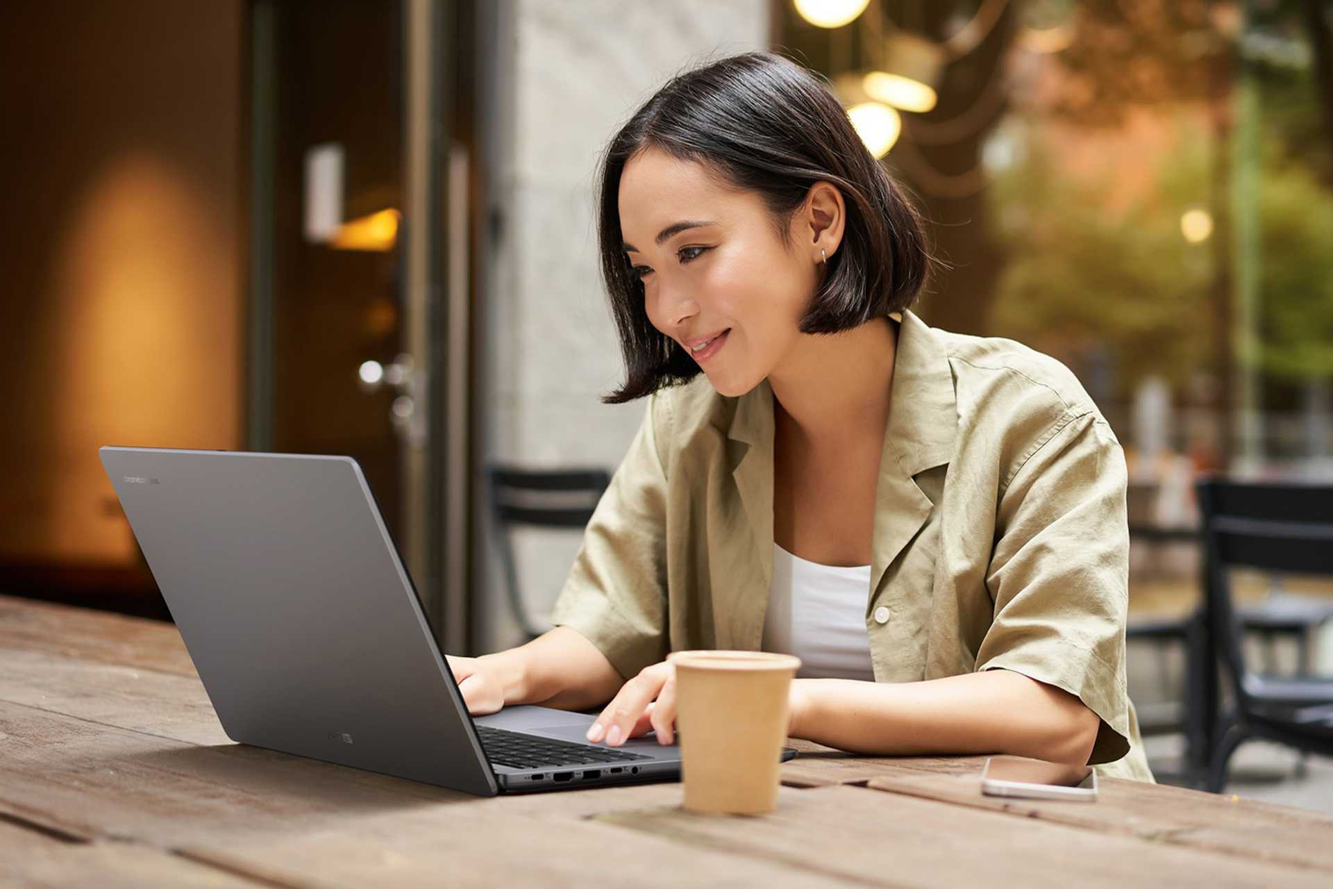 ASUS CX15 15.6in Intel 8GB 256GB Chromebook Plus.