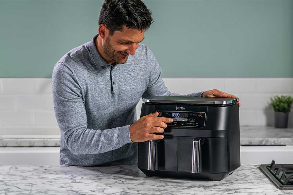 Save up to 30% on selected small kitchen appliances. Shop now.