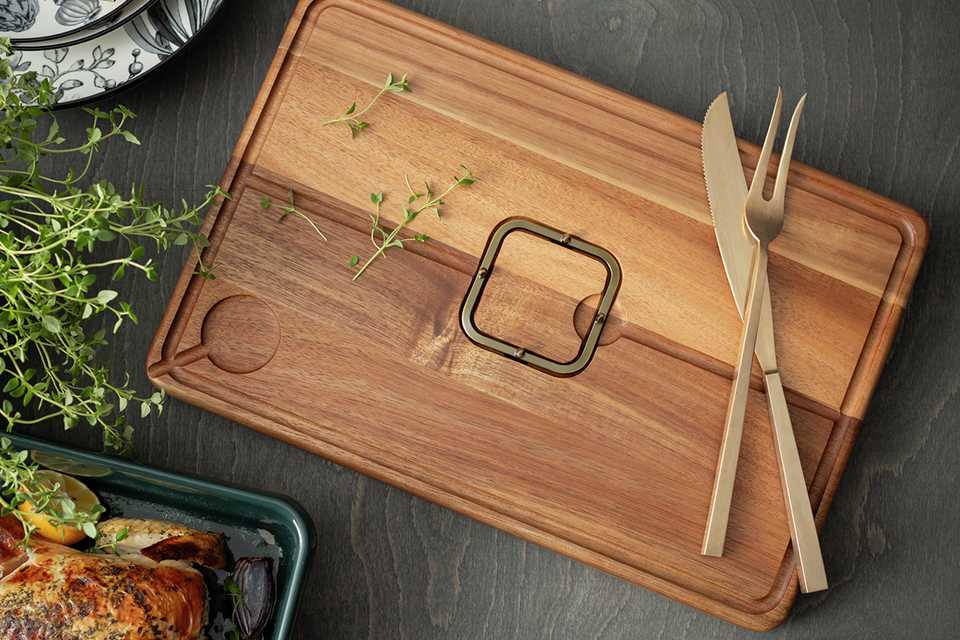 Habitat Winters Bouquet Acacia Wood Chop and Carve Board.