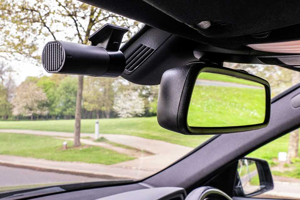 Road Angel Halo Ignite 1080p HD Dash Cam attached to the windscreen of a car.