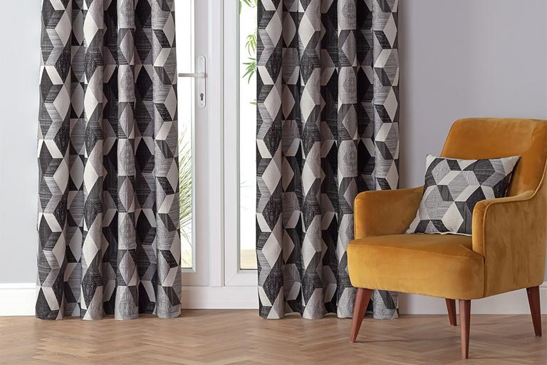 Curtains guide.