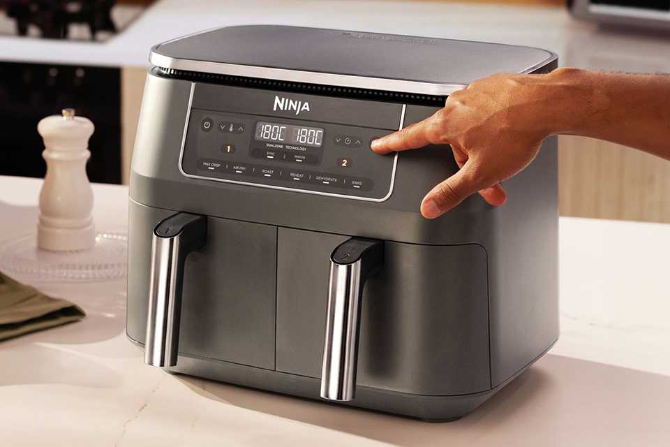 Ninja DZ300UK 7.6L Air Fryer - Grey.