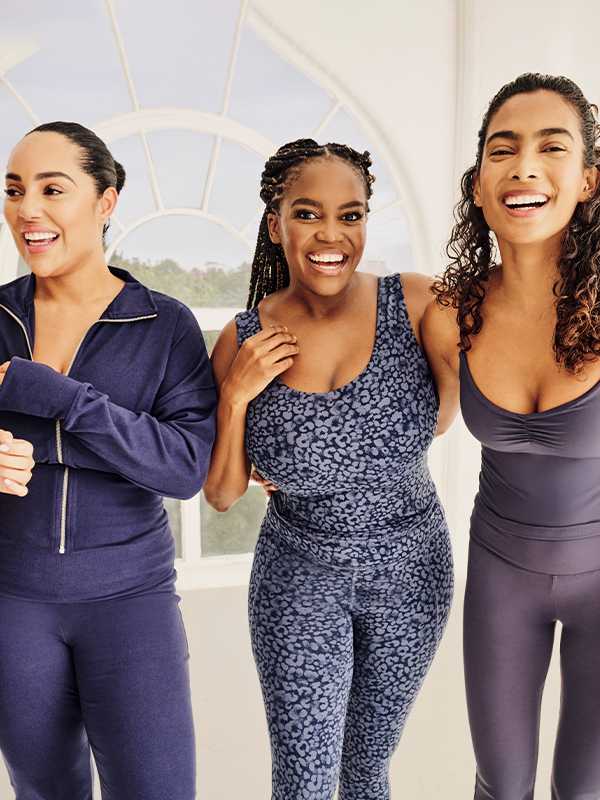 Move your way. Introducing our new active collection Reaktiv, designed for however you like to move. Whether you’re a Pilates pro or a laid-back walker, each piece channels the feel-good energy of our ambassador Oti Mabuse, making you feel confident and comfortable.