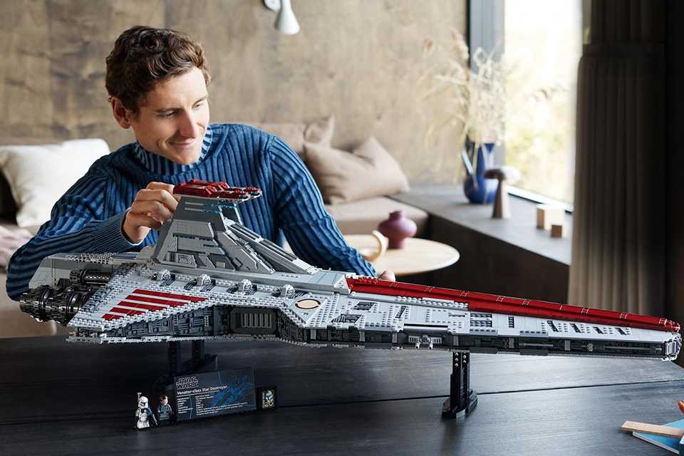 Get the latest LEGO® sets. Including Icons, City, Friends and more.