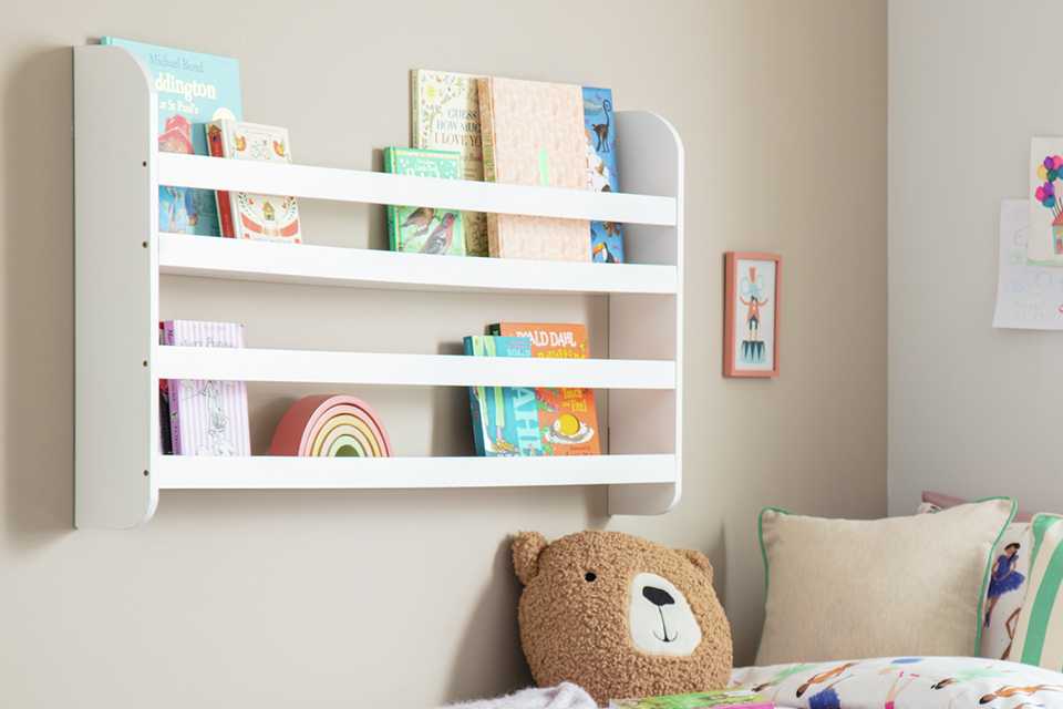 Habitat Kids Scandinavia Wall Mounted Wide Shelf - White.