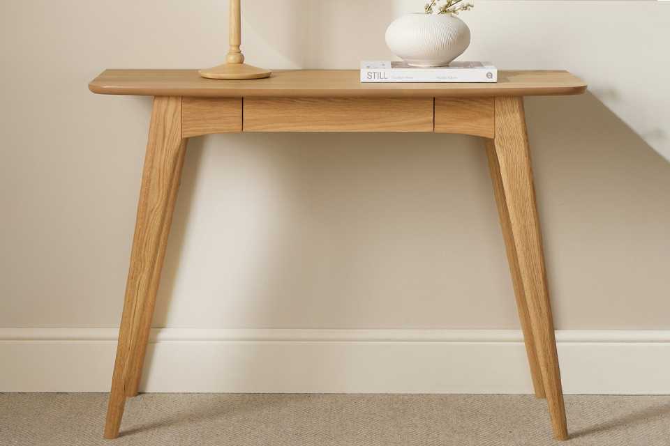 Habitat Fenly Console Oak Veneer Desk - Natural.