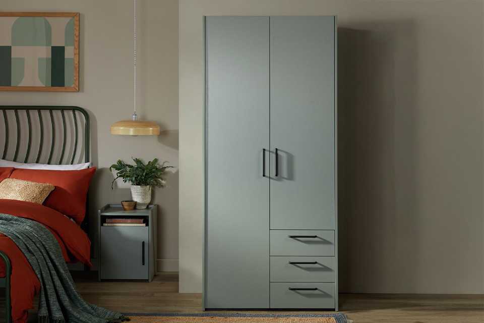 Habitat Oldham 2 Door 3 Drawer Wardrobe - Green.