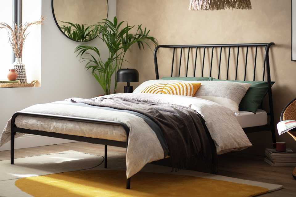 Habitat Kanso Double Metal Bed Frame - Black.