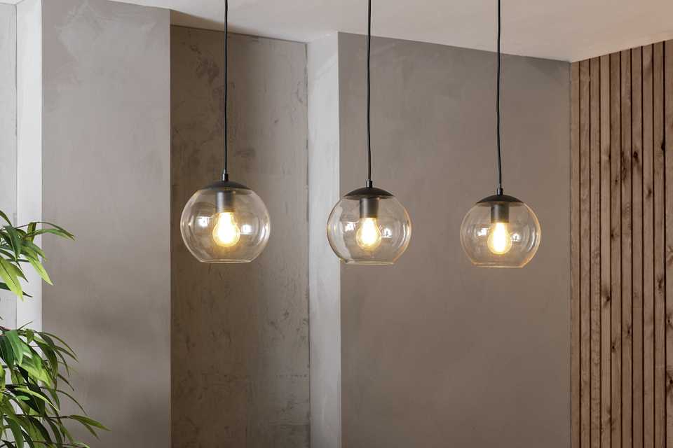 Habitat Coleman Metal 3 Light Bar pendent light in matte black.