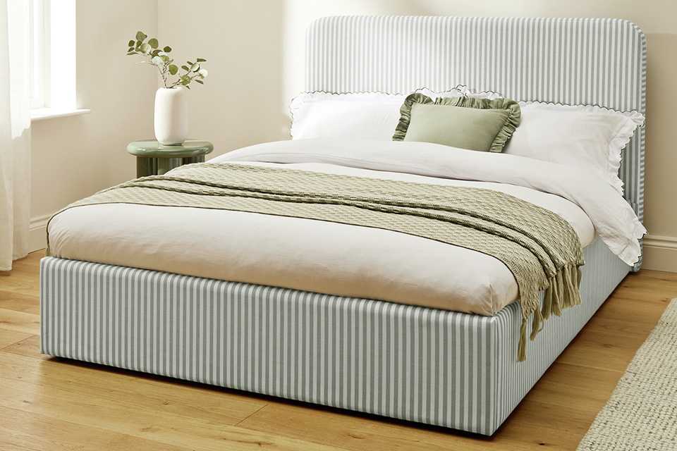 Habitat Chadwell Otto Stripe double bed.