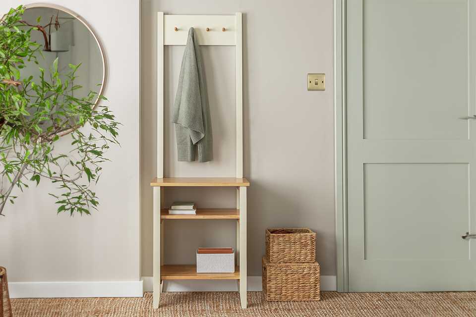 Habitat Chicago hallway tree placed in a hallway.