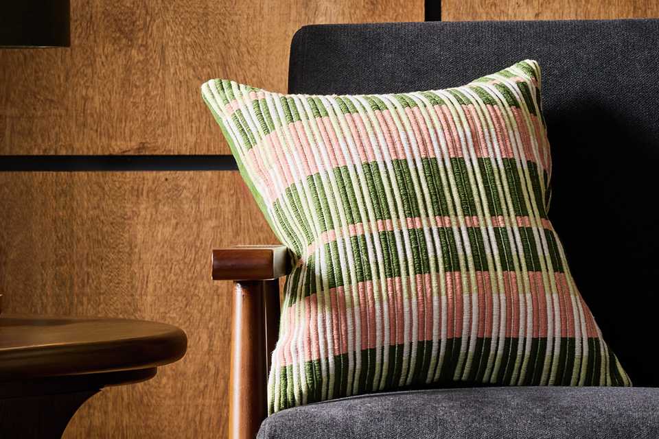 Home essentials for under £25. Includes bedding, kitchenware, home furnishings and more.