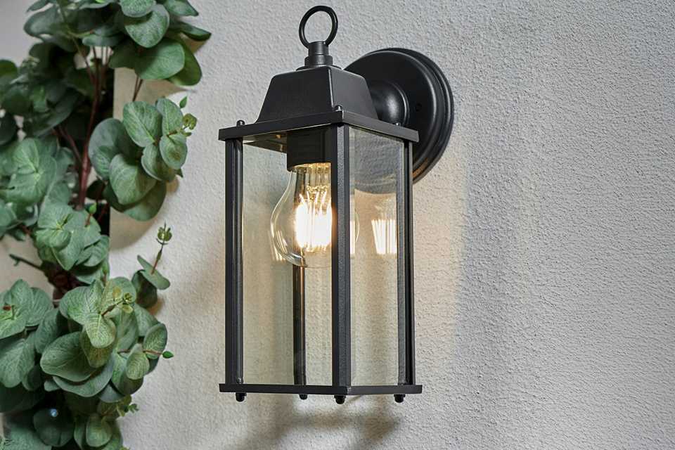 Zink CEDAR IP23 Black Outdoor Wall Lantern.