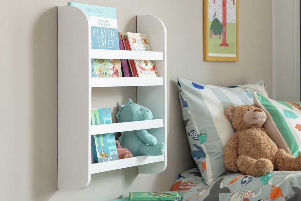 Habitat Kids Scandinavia Wall Mounted Mini Shelf - White.