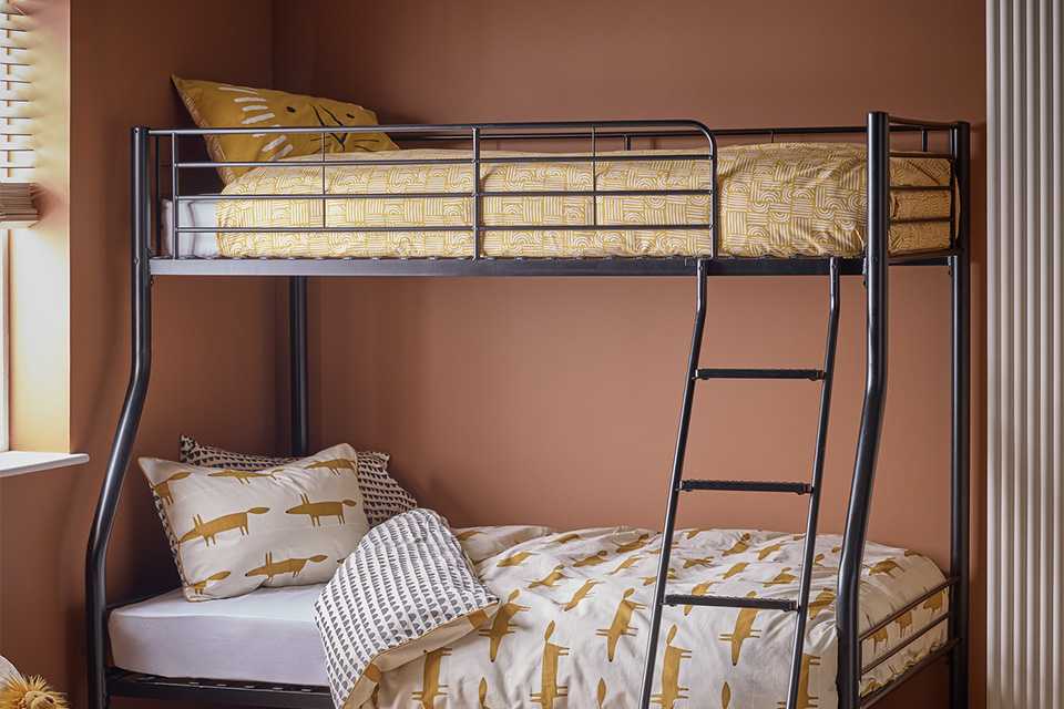 Argos Home Mason Small Double Bunk Bed Frame - Black.