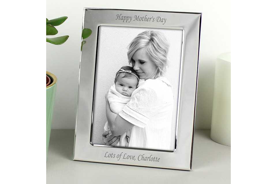 Gifts for new mums. Make her first Mother's Day extra special.