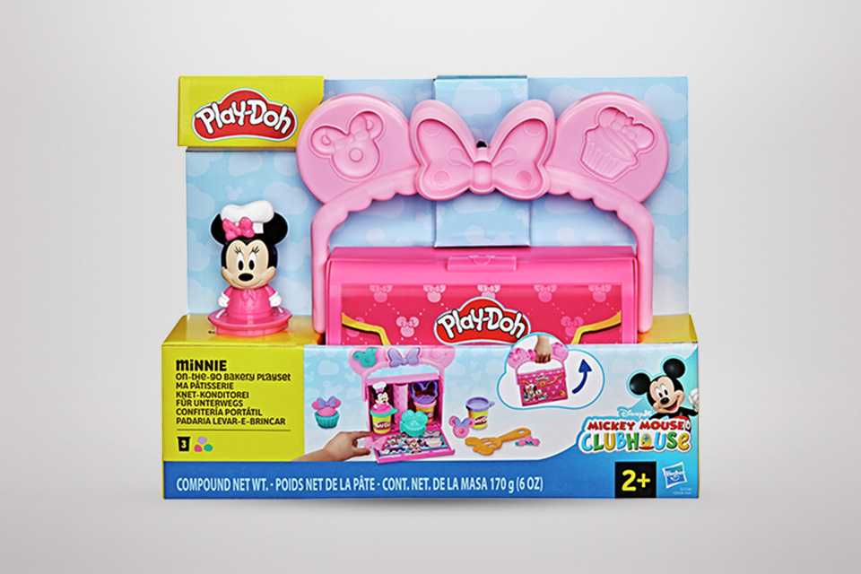 Play-Doh Disney Junior Minnie Mouse and Go Bakery Playset.
