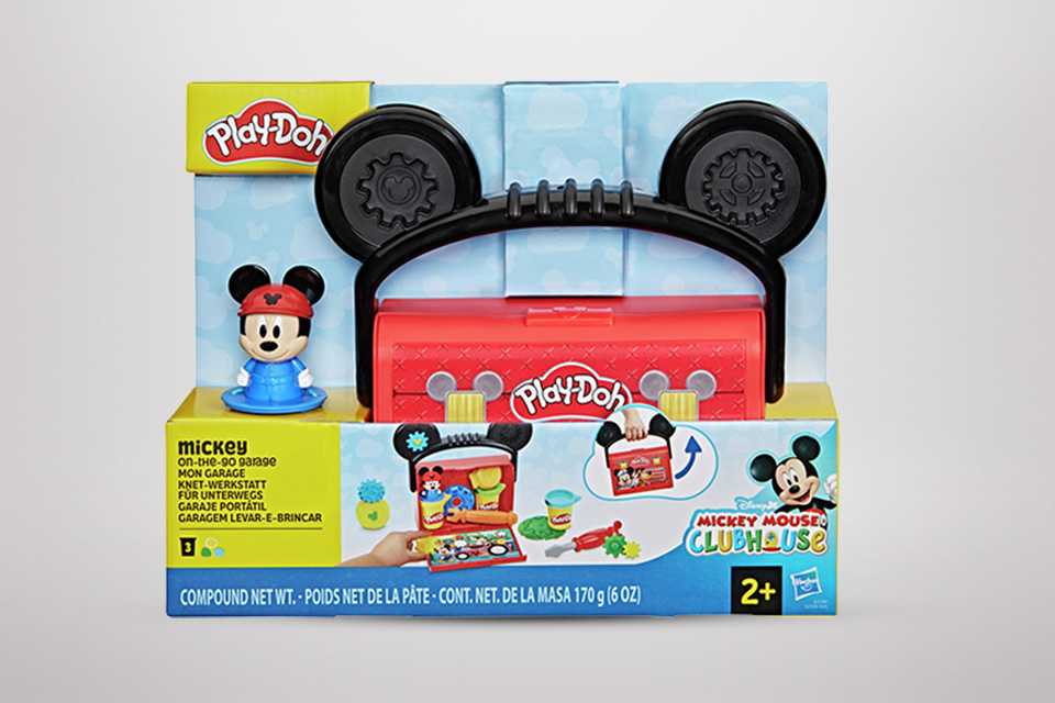 Play-Doh Disney Junior Mickey Mouse & On Go Garage Playset.