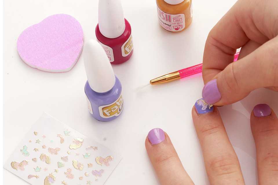 FabLab Nail Art Kids Nail Polish Painting Set.