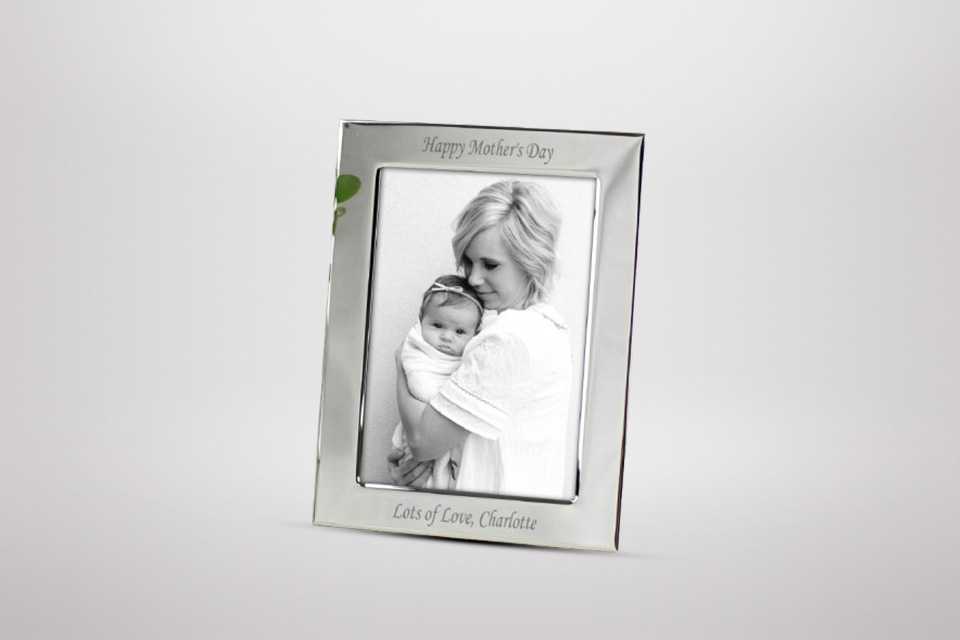 Gifts for new mums. Make her first Mother's Day extra special.