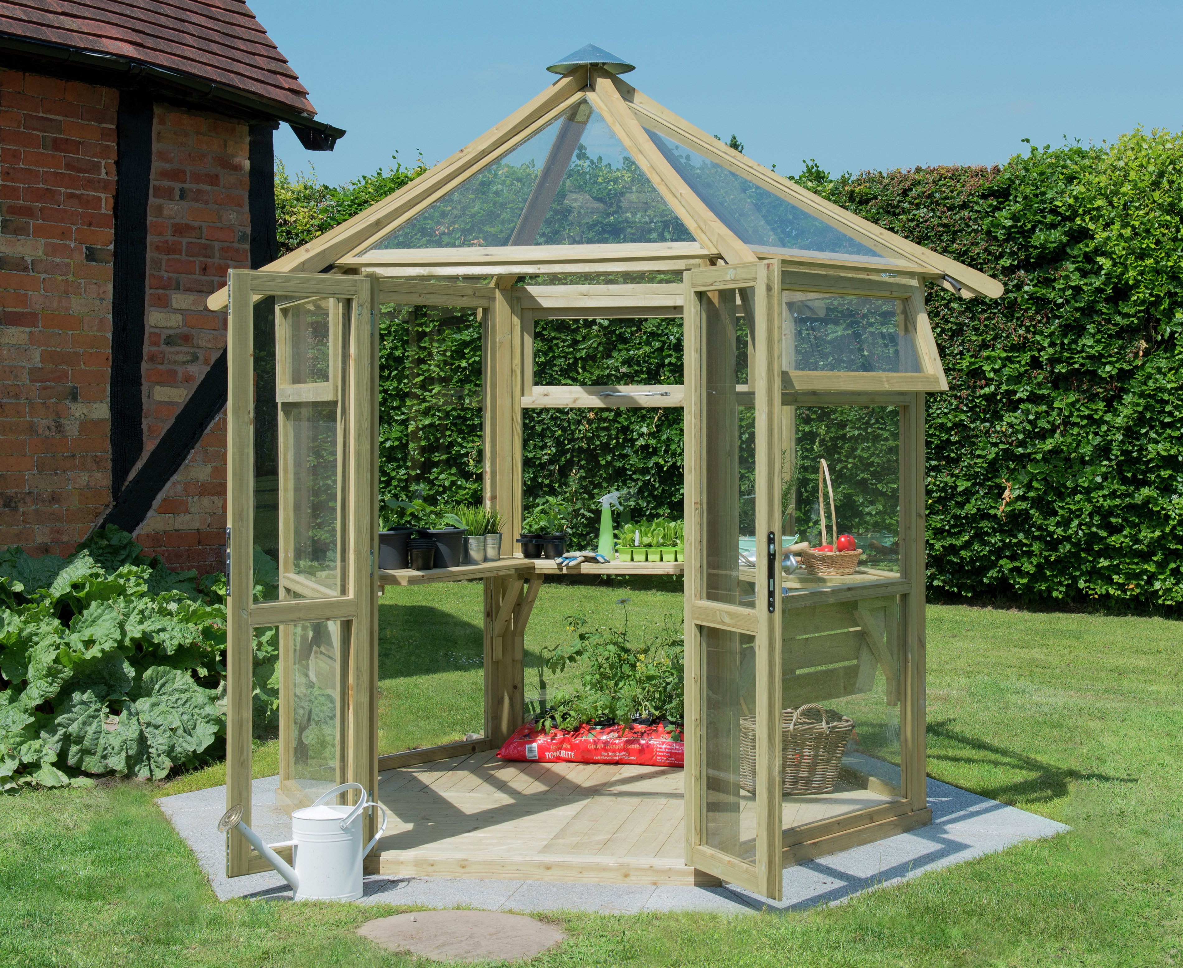 Forest Wooden Glasshouse review