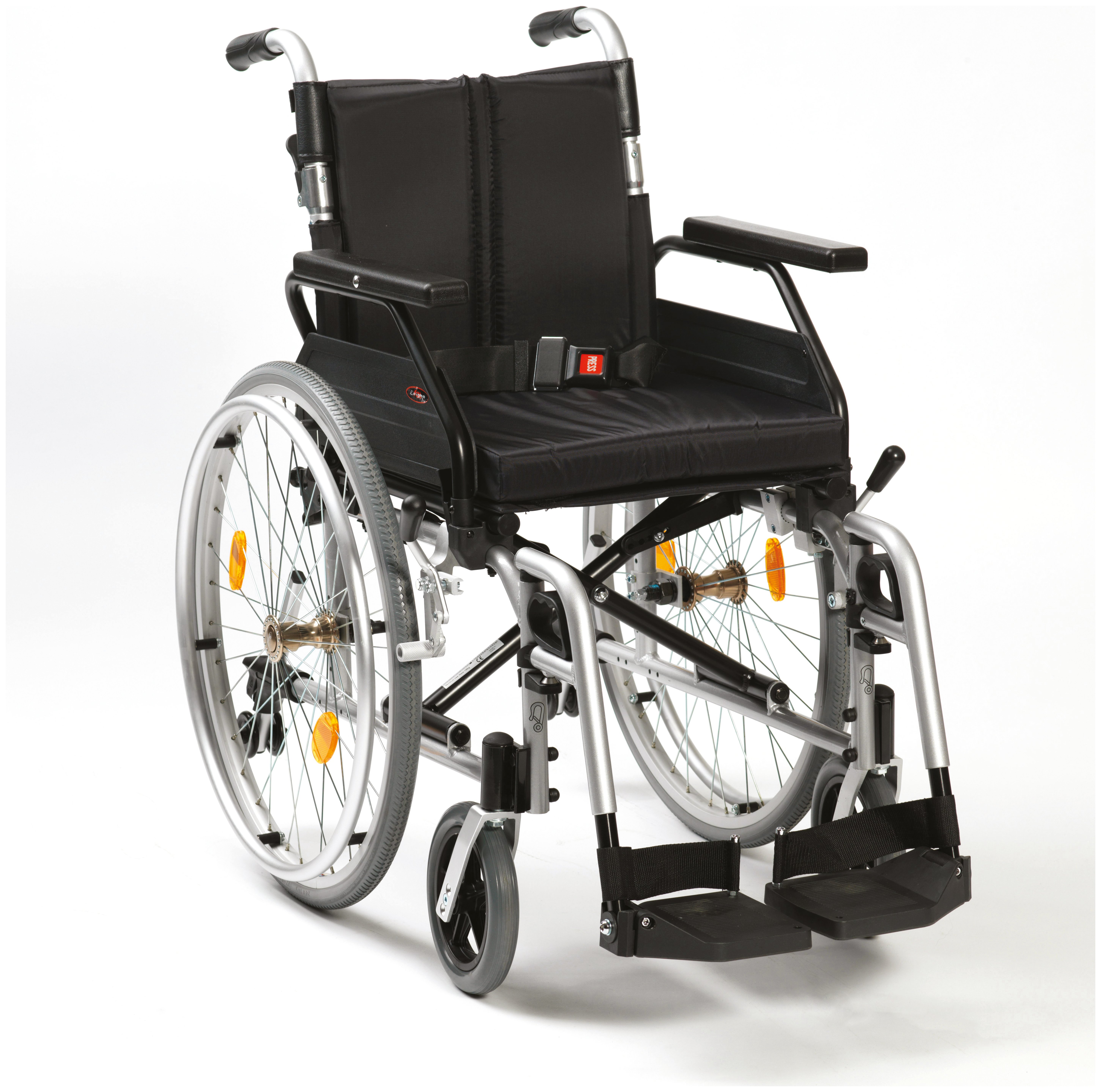 XS2 Aluminium Self Propelled Wheelchair. Review