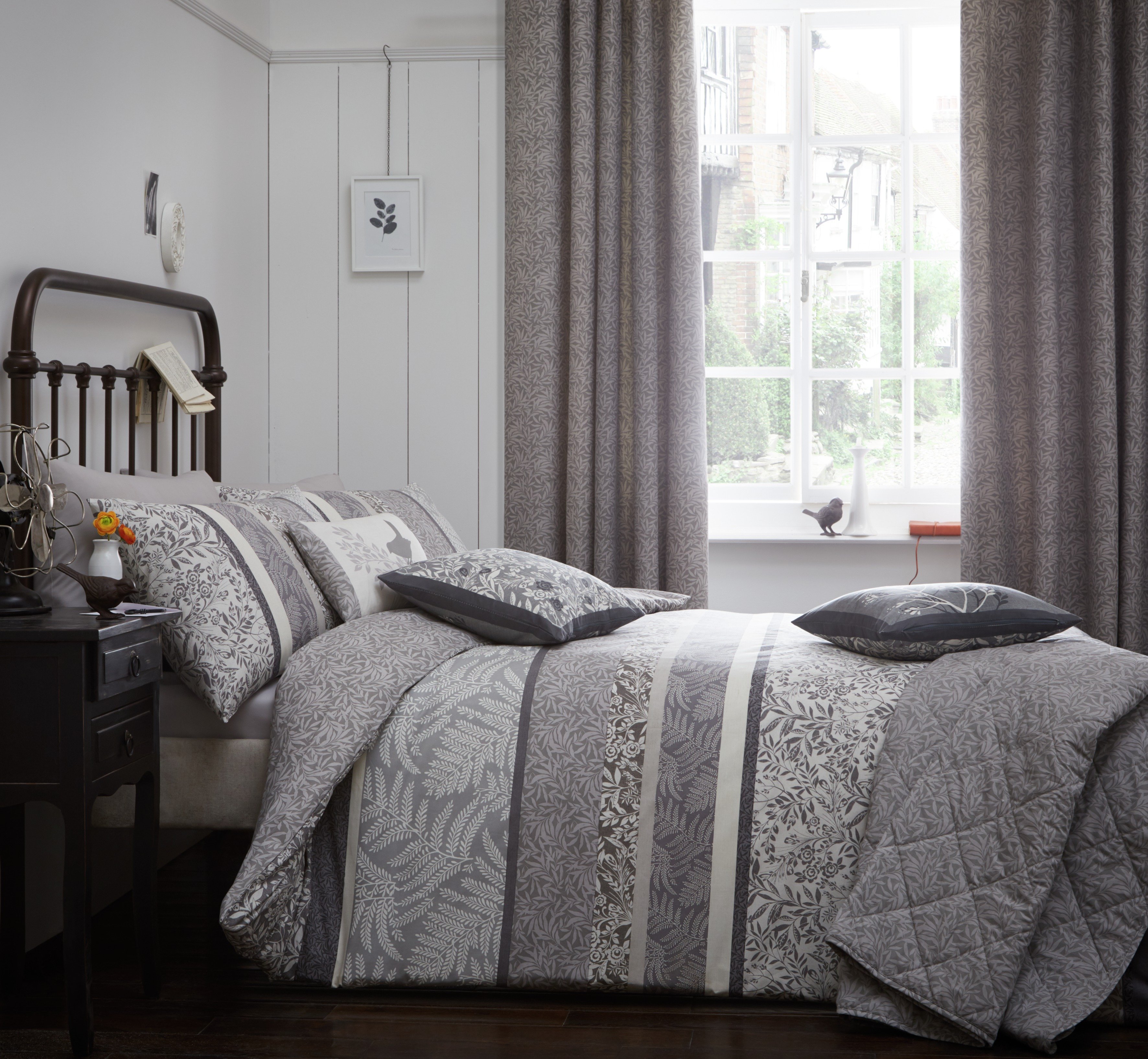Review of Dreams N Drapes Hanworth Charcoal Bedding Set Double.