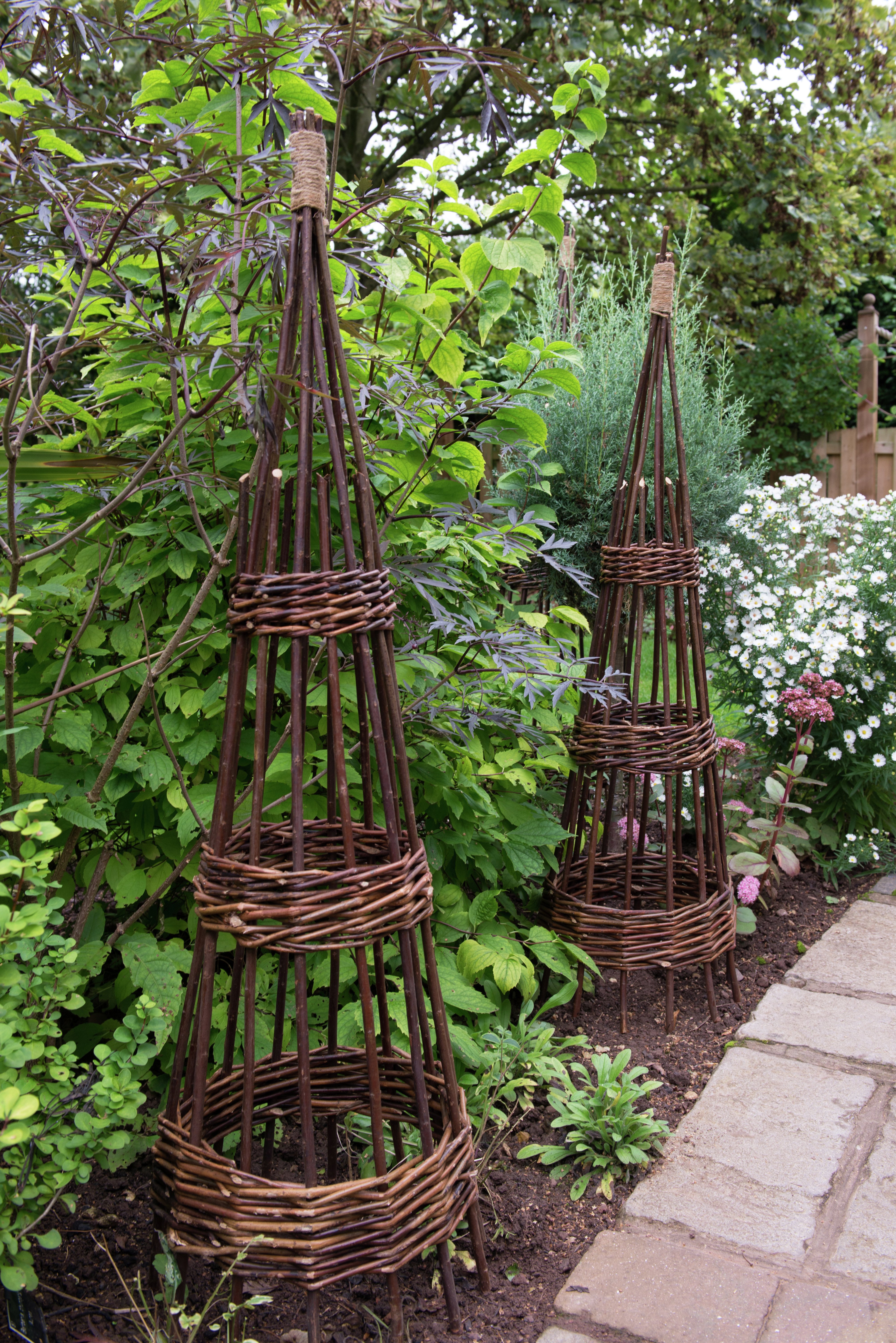 Forest Garden Concentric 1.5m Willow Obelisk - 2 Pack Review