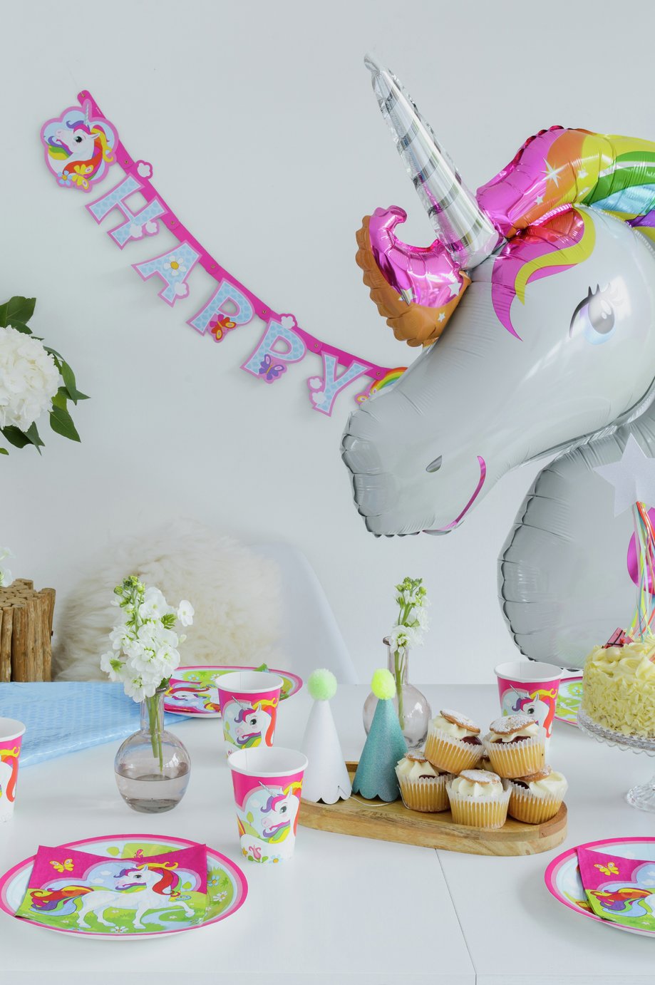 Unicorn Childrens Birthday Party Decorations for 16 Guests Review