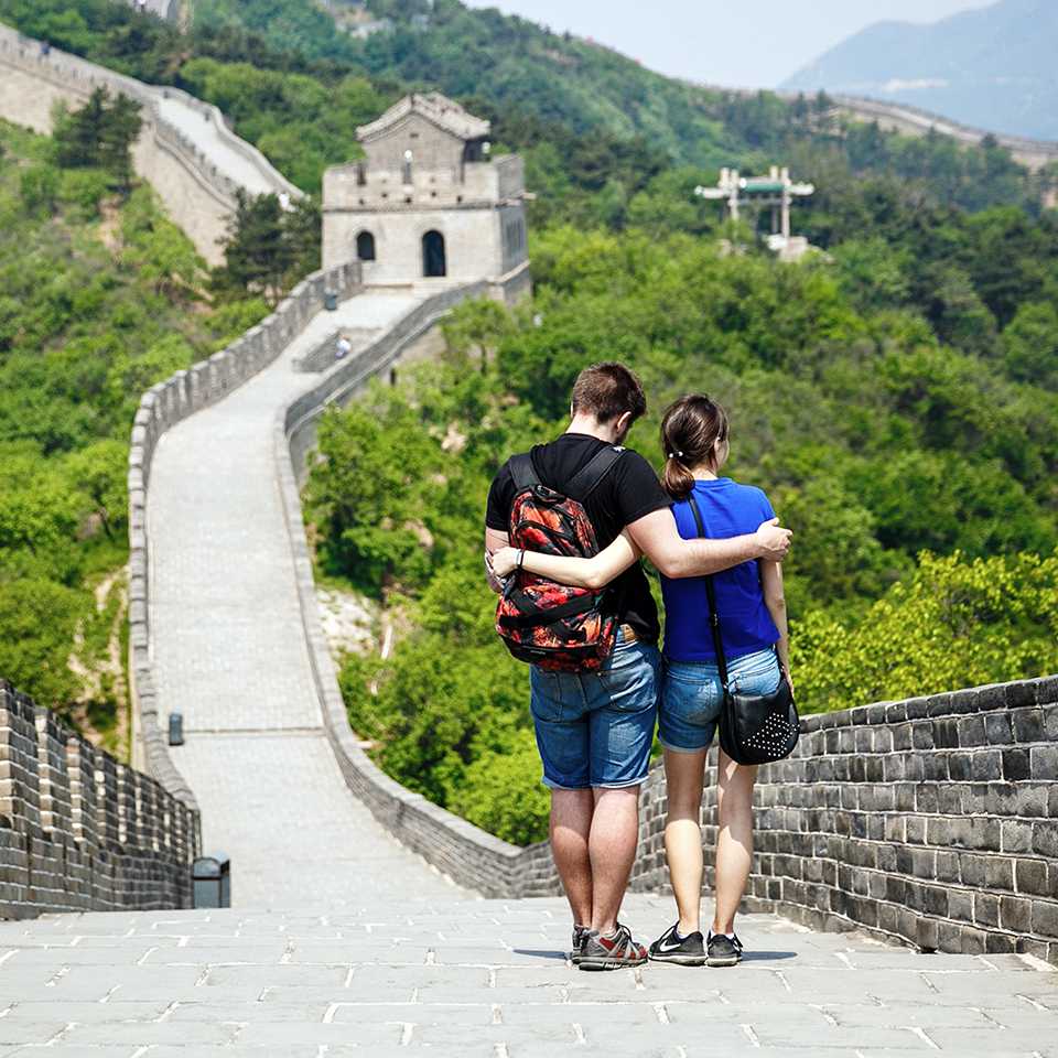 couple great wall