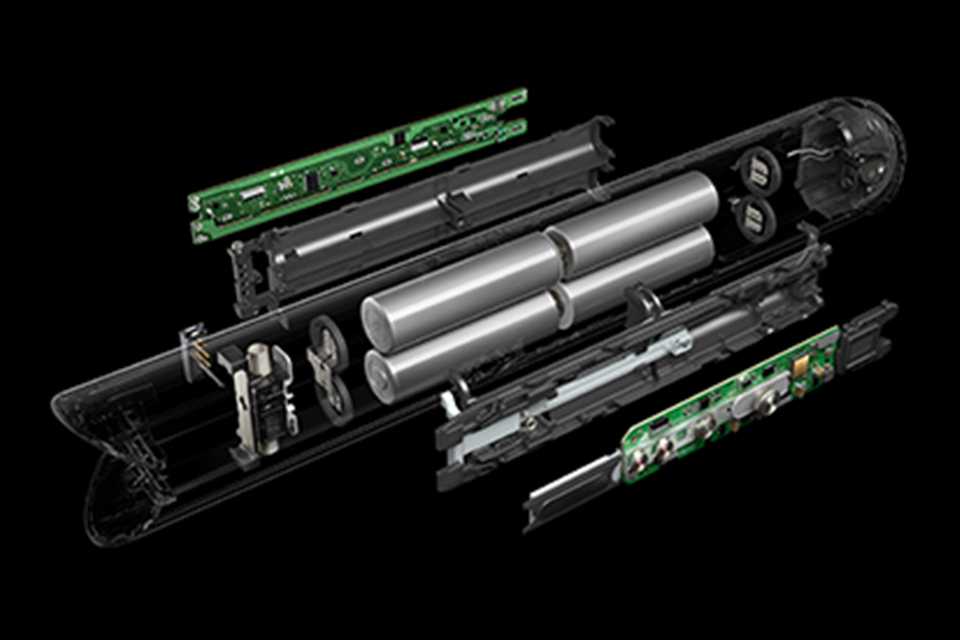 Battery details of the Dyson Corrale straightener.
