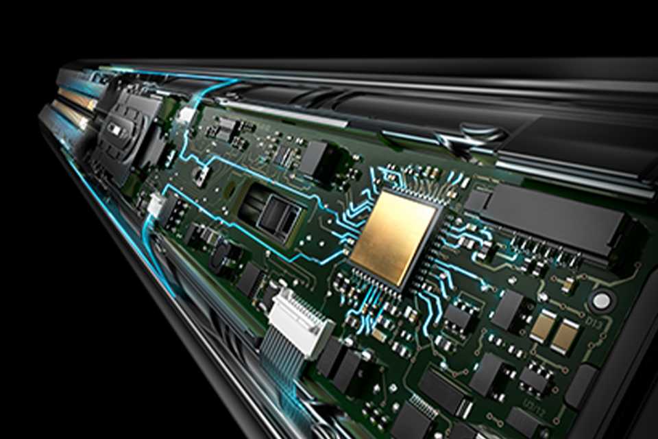 The circuit board controlling the heating system on the Dyson Corrale straightener.