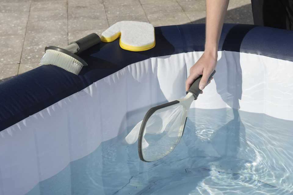 hot tub net to fish out leaves