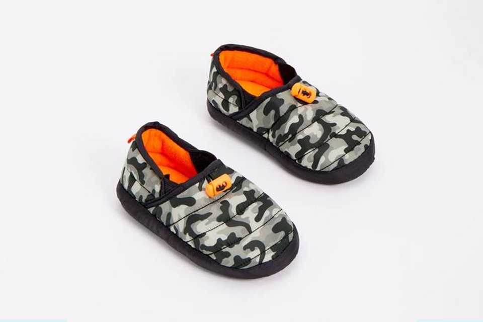 Children’s All Season Camo Padded Slipper.