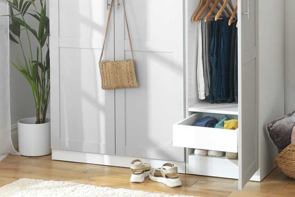 A Habitat Munich single internal drawer.