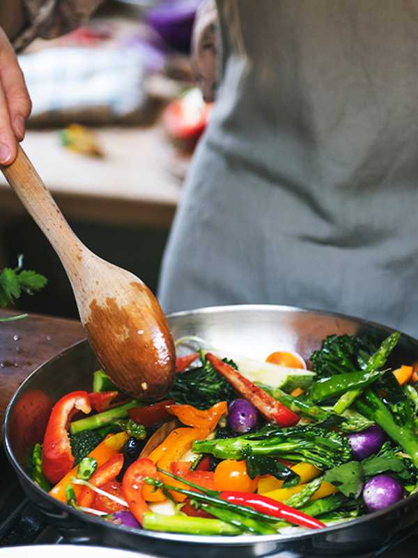 Begin your nutrition mission. Discover our heathy eating guide.