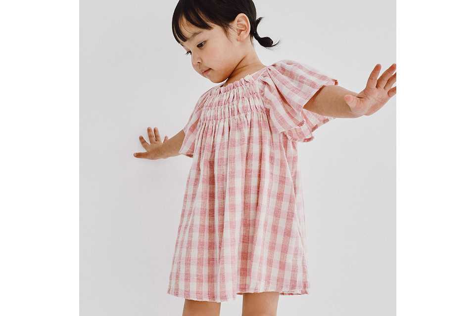 Kids' holiday shop. Shop now.