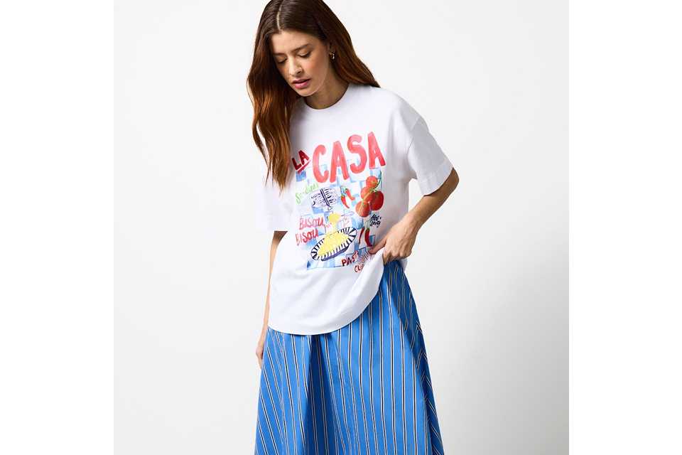 Women's holiday shop. Shop now.