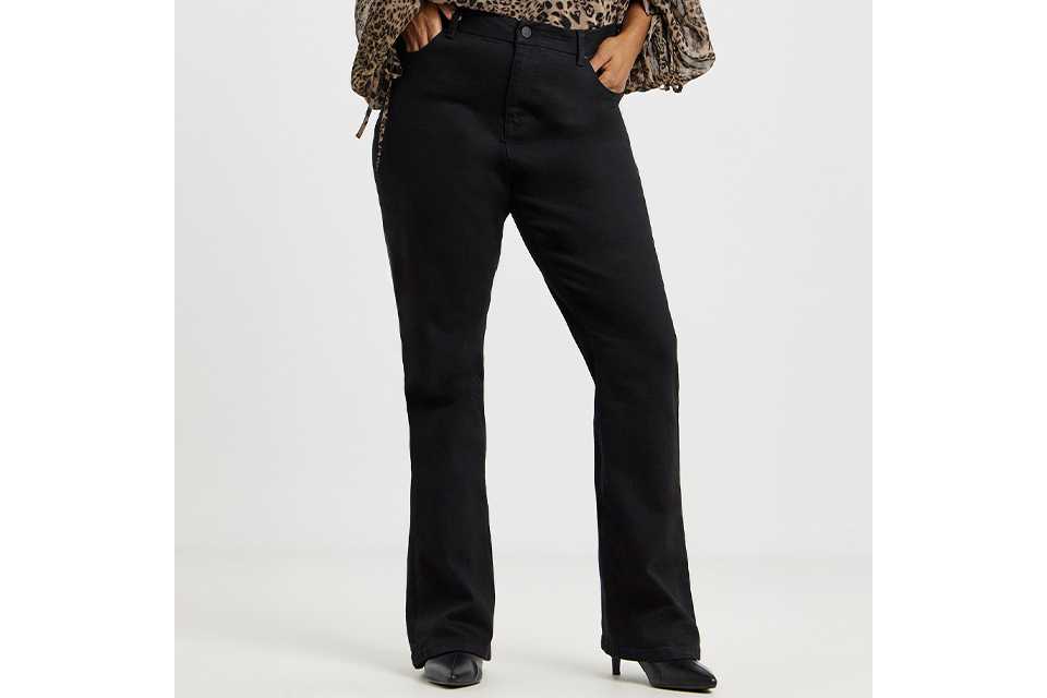 Plus size occasionwear.