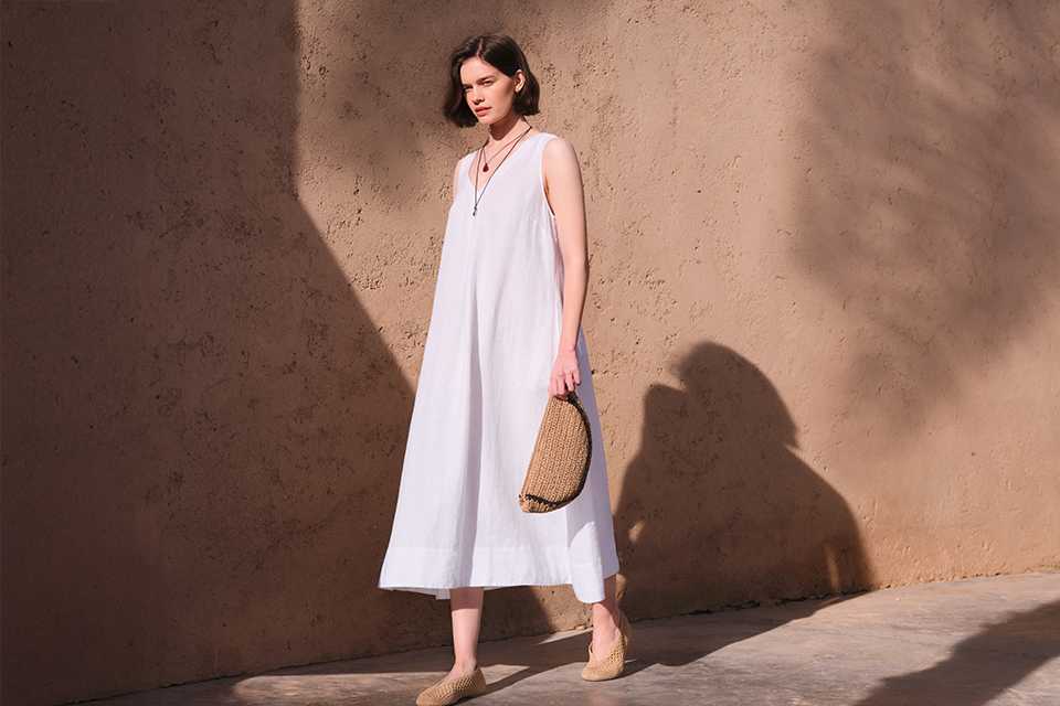 Slip into pure elegance this spring with our minimalist linen. Nail your holiday look with relaxed shirts, lightweight trousers and effortless dresses, perfect for pairing with swimwear or denim for the day to night look. Switch it up from fresh white to earthy neutrals and rich blue.