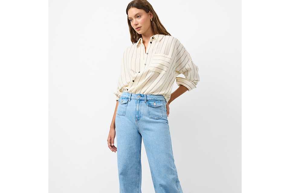 Jeans and the classic shirt.
