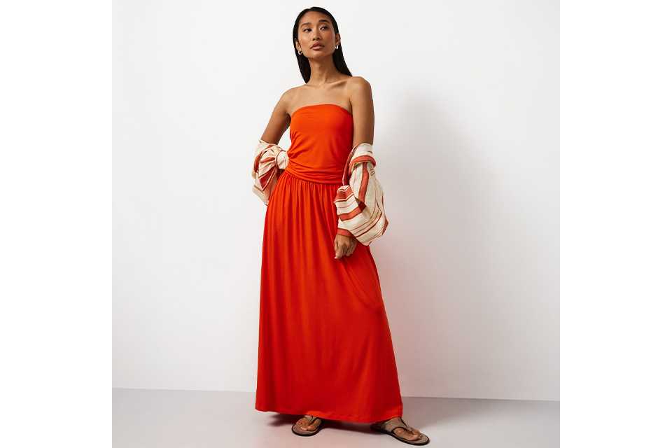 Maxi dresses.