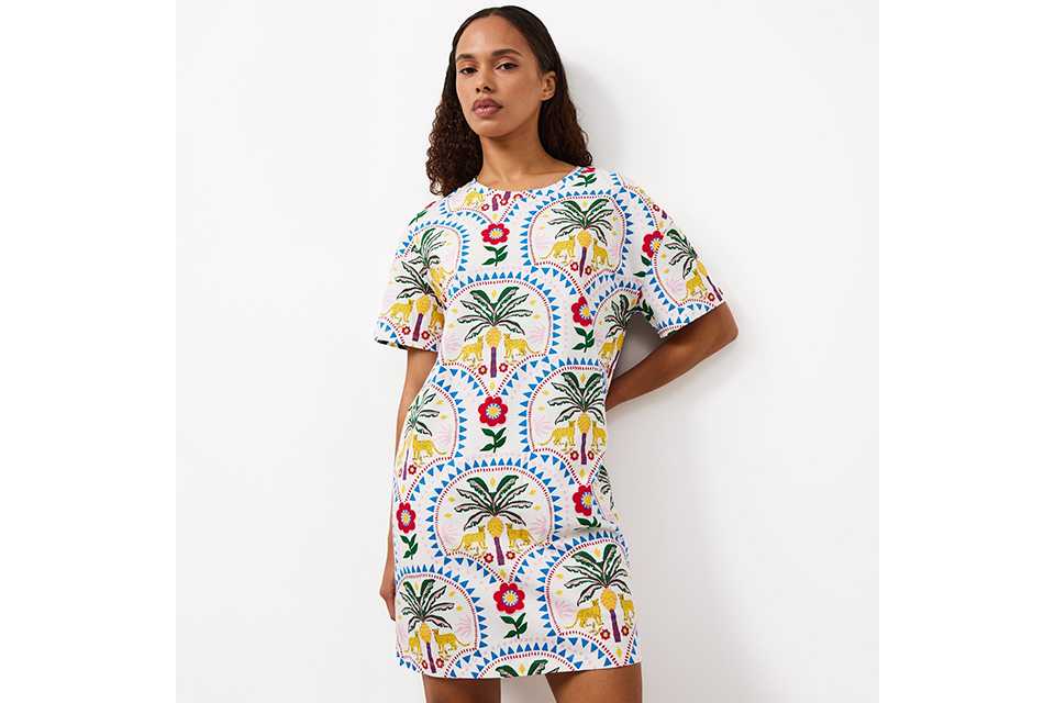 Nightdresses.