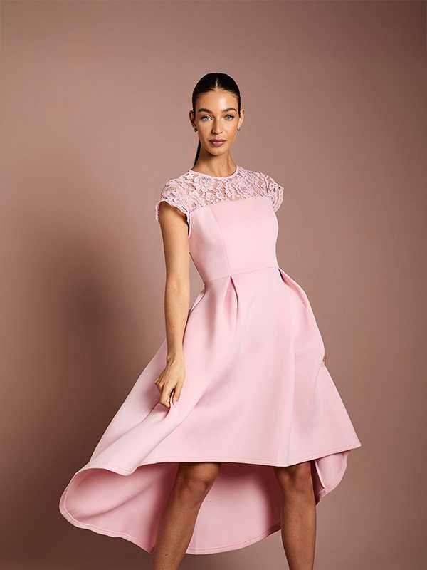 Women’s occasionwear. Find outfit ideas that keep you comfortable, confident and ready for every special occasion.