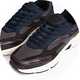Men's casual trainers for everyday wear.