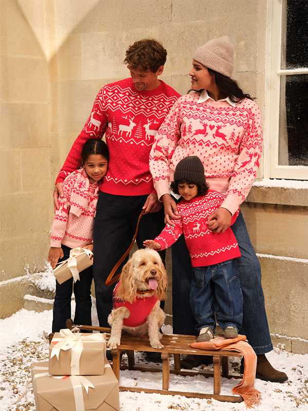Festive feels. Whether it's winter walks, Christmas tree shopping or family festivities, make sure you style the moment.